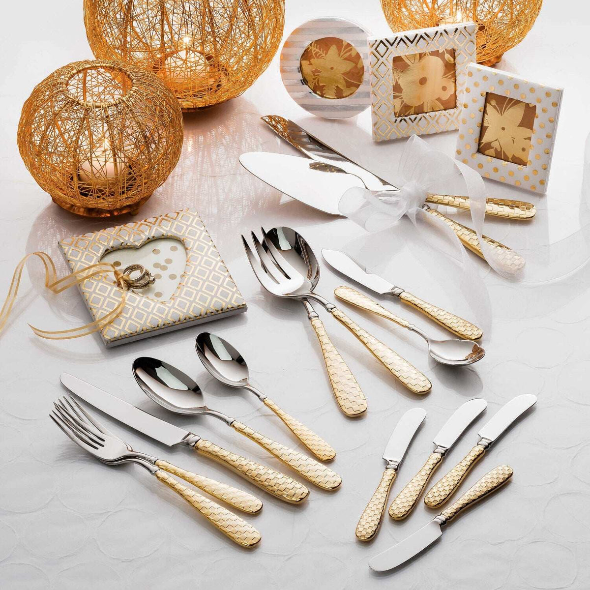 MacKenzie-Childs Gold Check Cake Serving Set